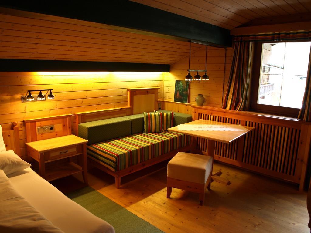 Der Gannerhof Hotel Innervillgraten Kamer foto