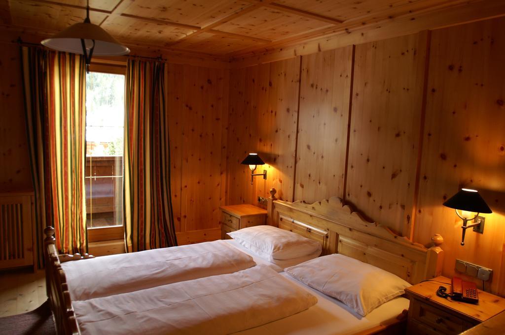 Der Gannerhof Hotel Innervillgraten Kamer foto
